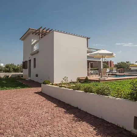 Petreris Dyo - Lovely 3 Bedroom With Pool * أيا نابا