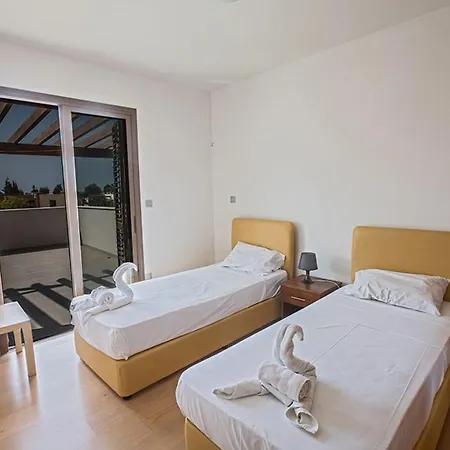 Petreris Dyo - Lovely 3 Bedroom With Pool 빌라 *